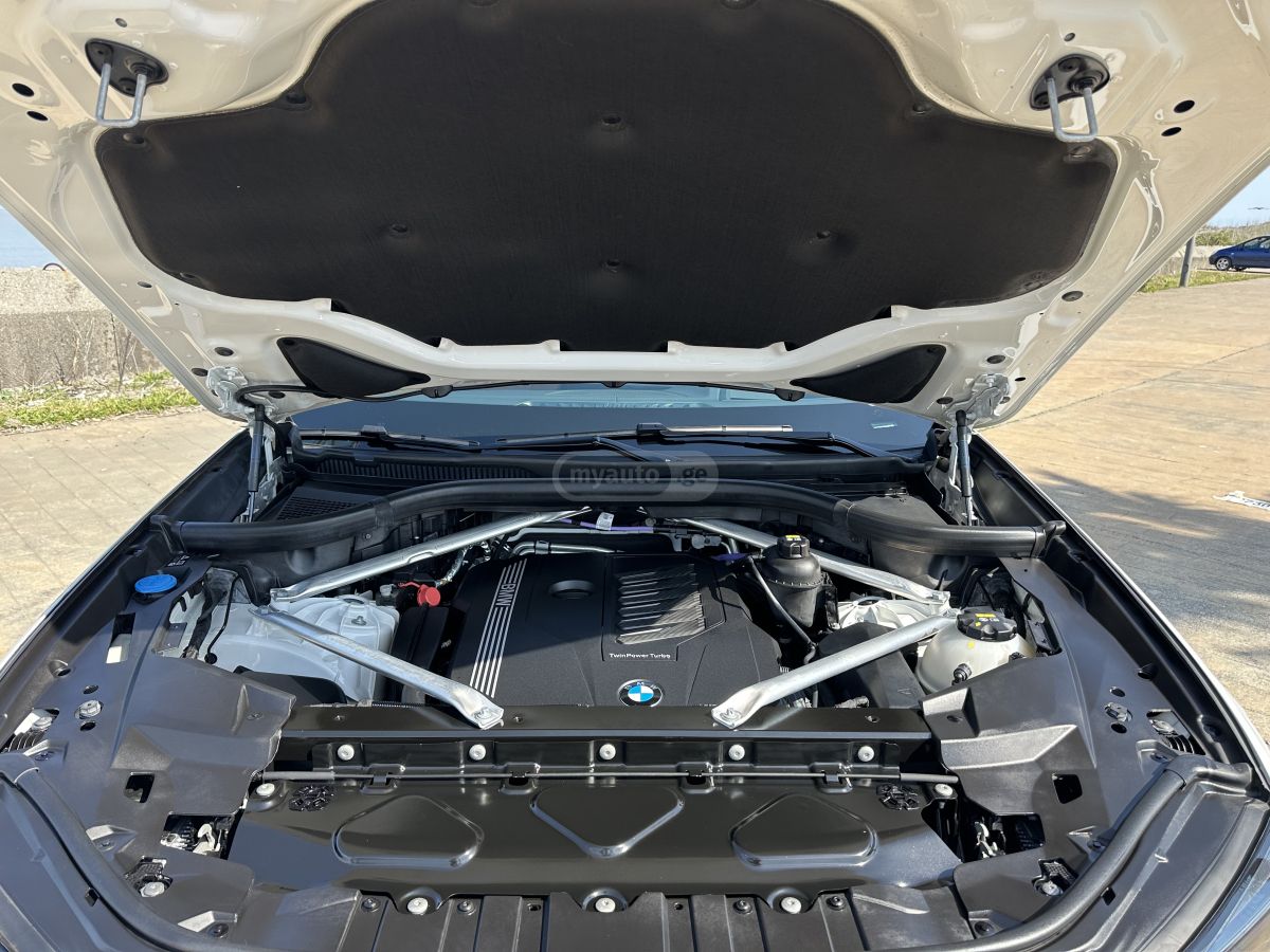 BMW X5 - фото 15