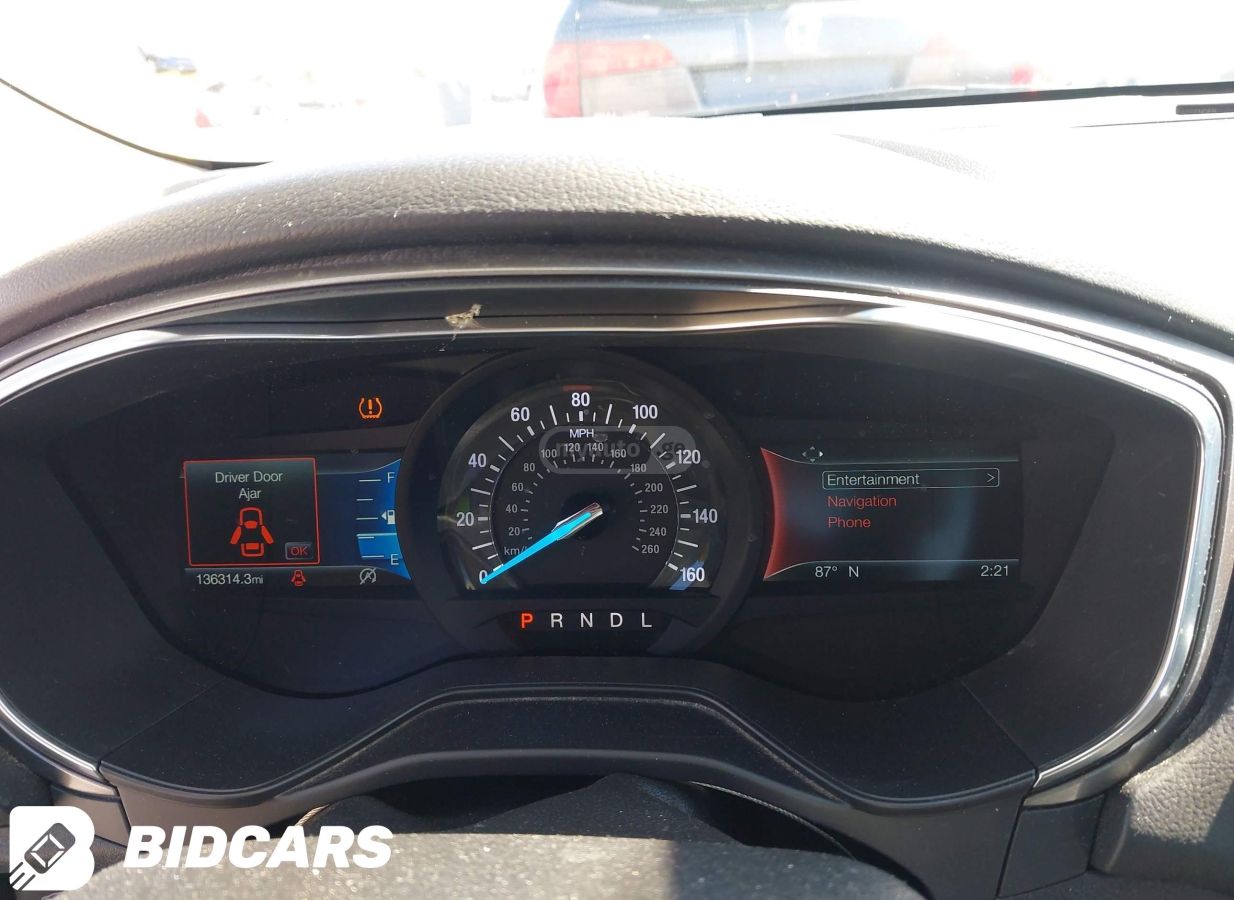 Ford Fusion - фото 7