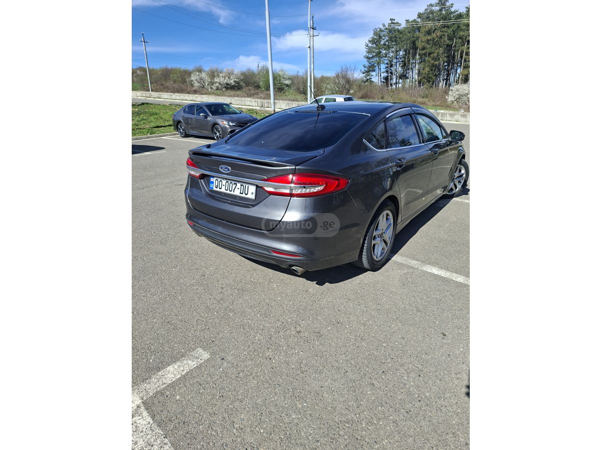 Ford Fusion - фото 3