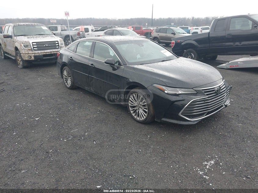 Toyota Avalon - фото 1