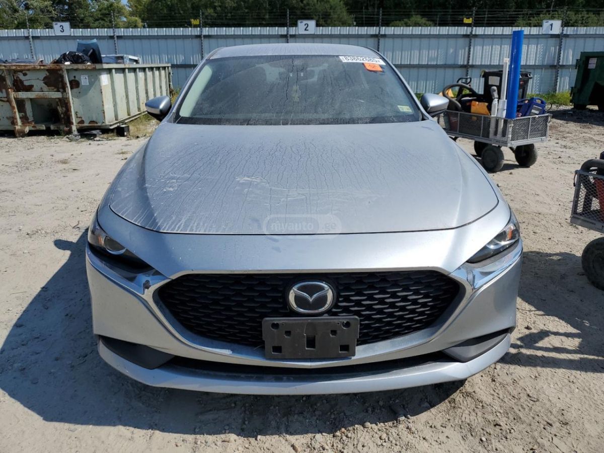 Mazda Mazda 3 - фото 5