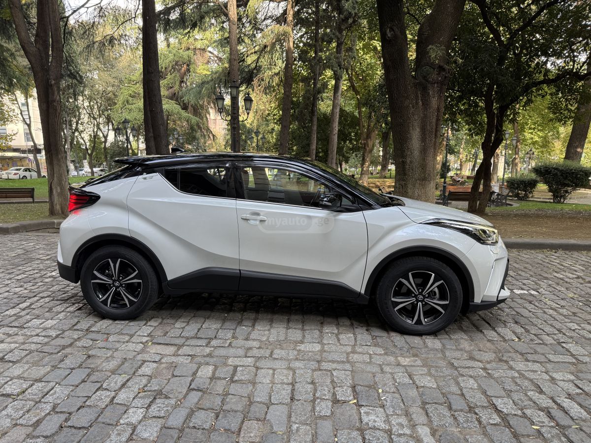 Toyota CHR - фото 10