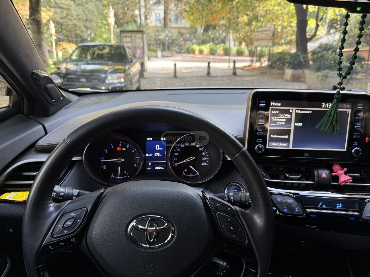 Toyota CHR - фото 8