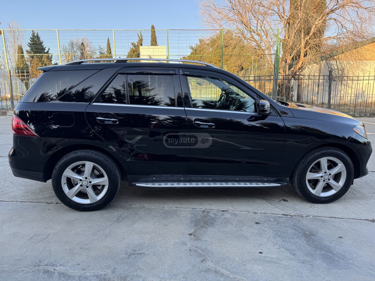 Mercedes-Benz GLE 350 - фото 8