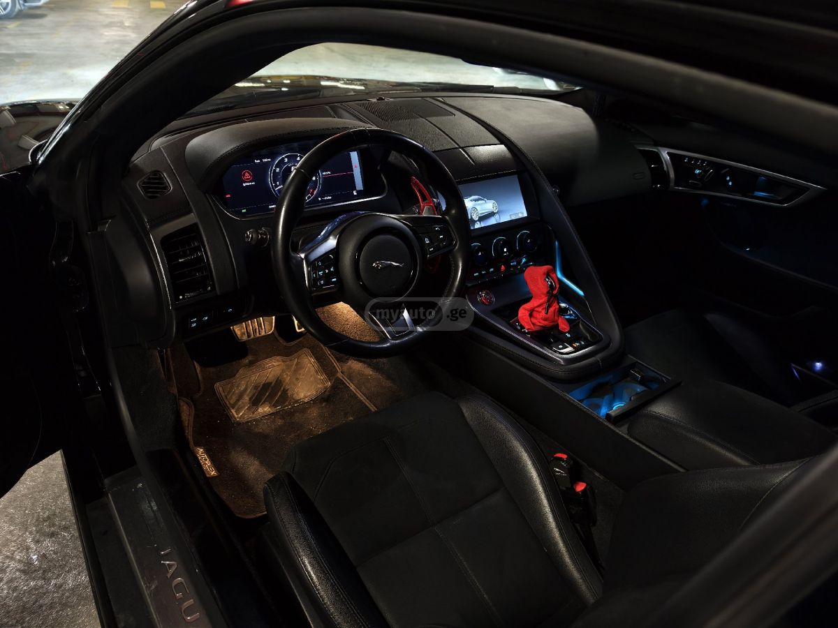 Jaguar F-Type 2021 — миниатюра 9
