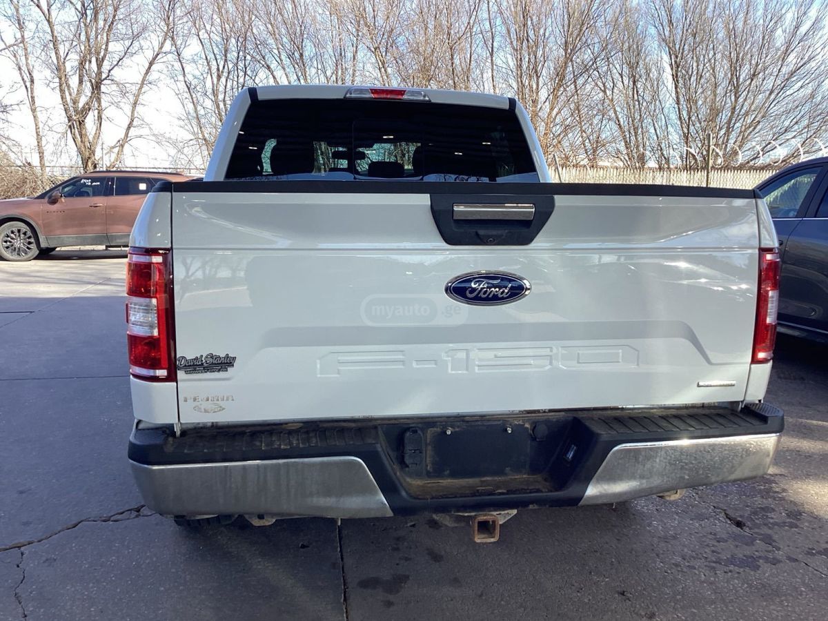 Ford F150 - фото 4