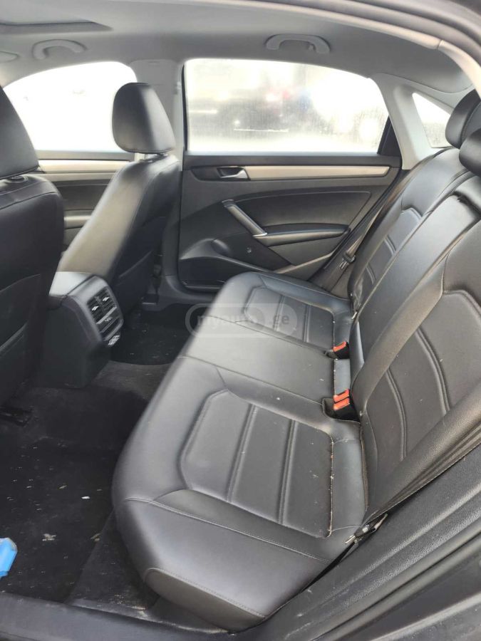 Volkswagen Passat - фото 7
