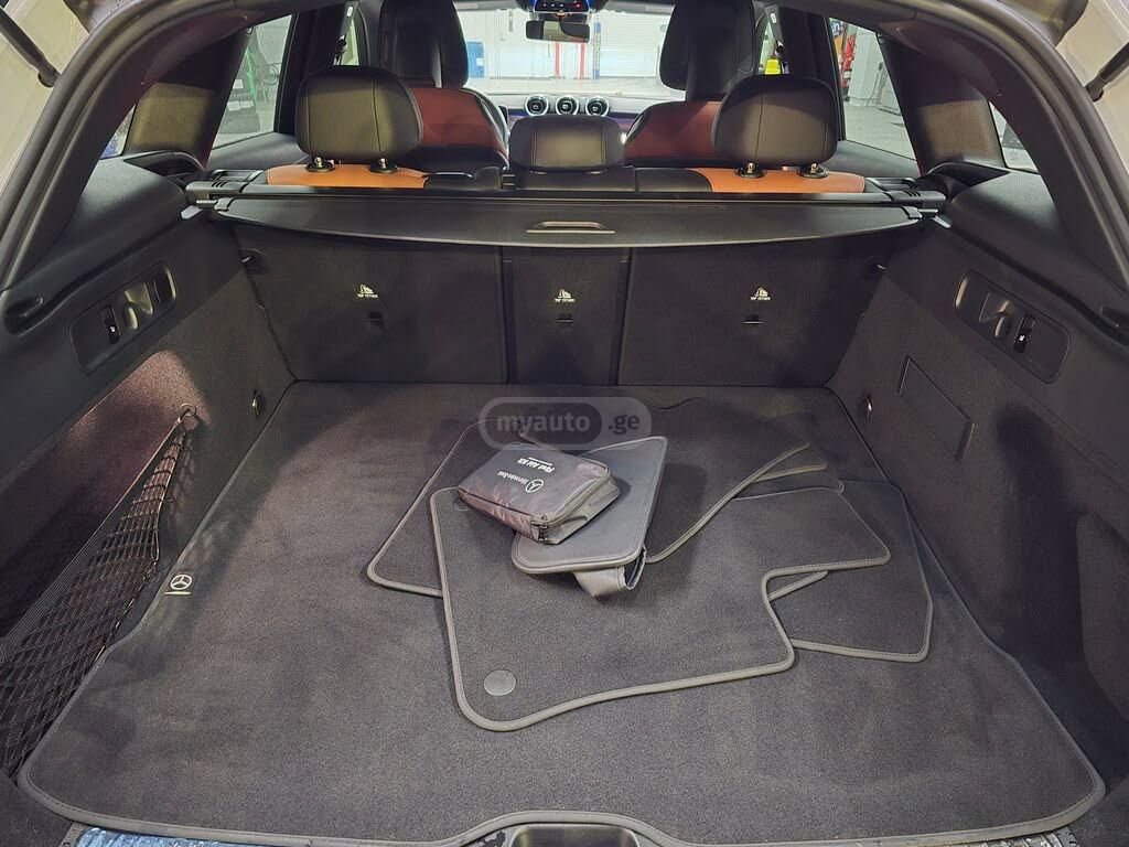 Mercedes-Benz GLC 300 - фото 15