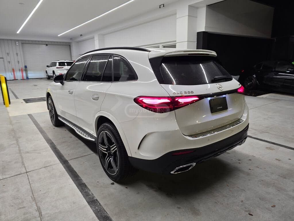 Mercedes-Benz GLC 300 - фото 4