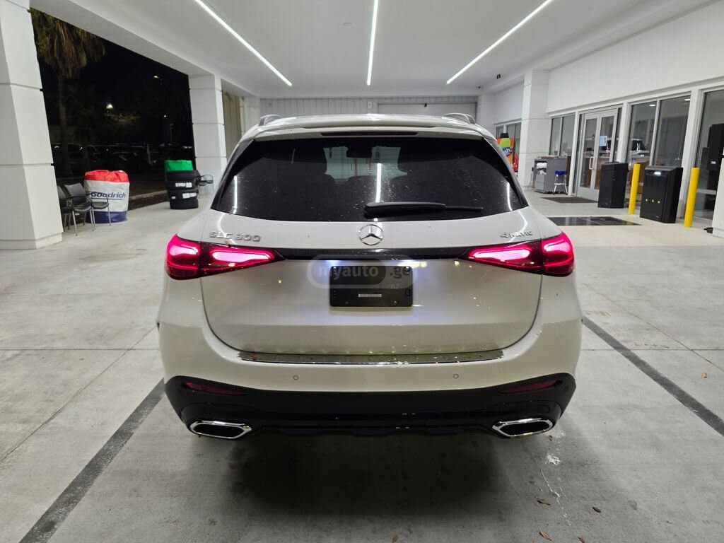 Mercedes-Benz GLC 300 - фото 5