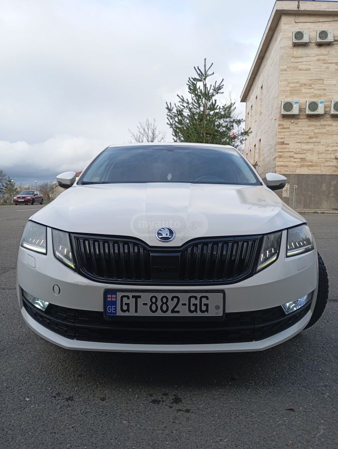 Skoda Octavia - фото 1