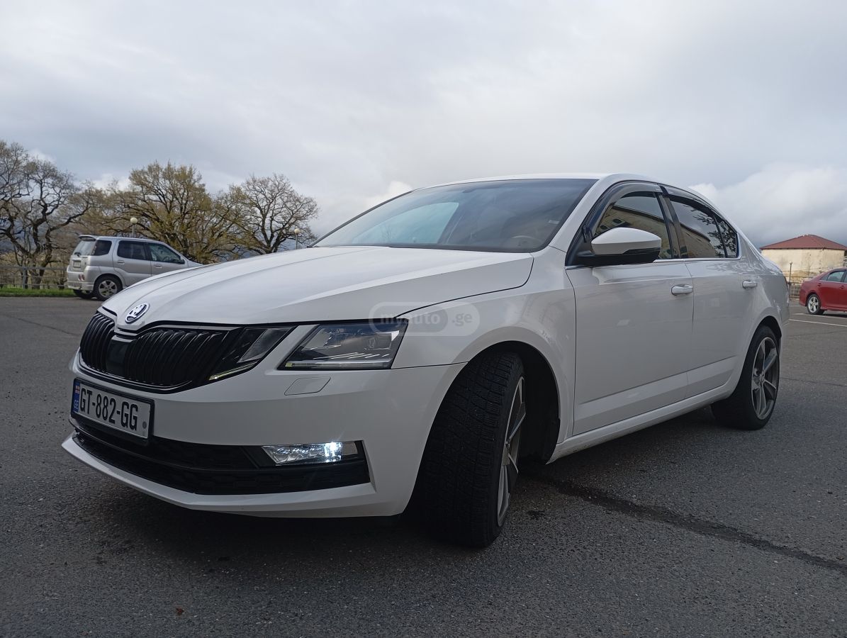 Skoda Octavia - фото 2