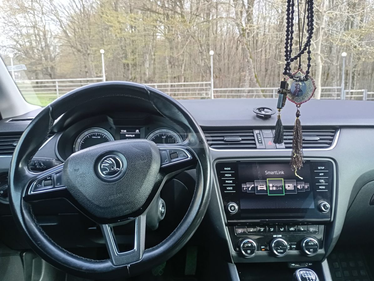 Skoda Octavia - фото 7
