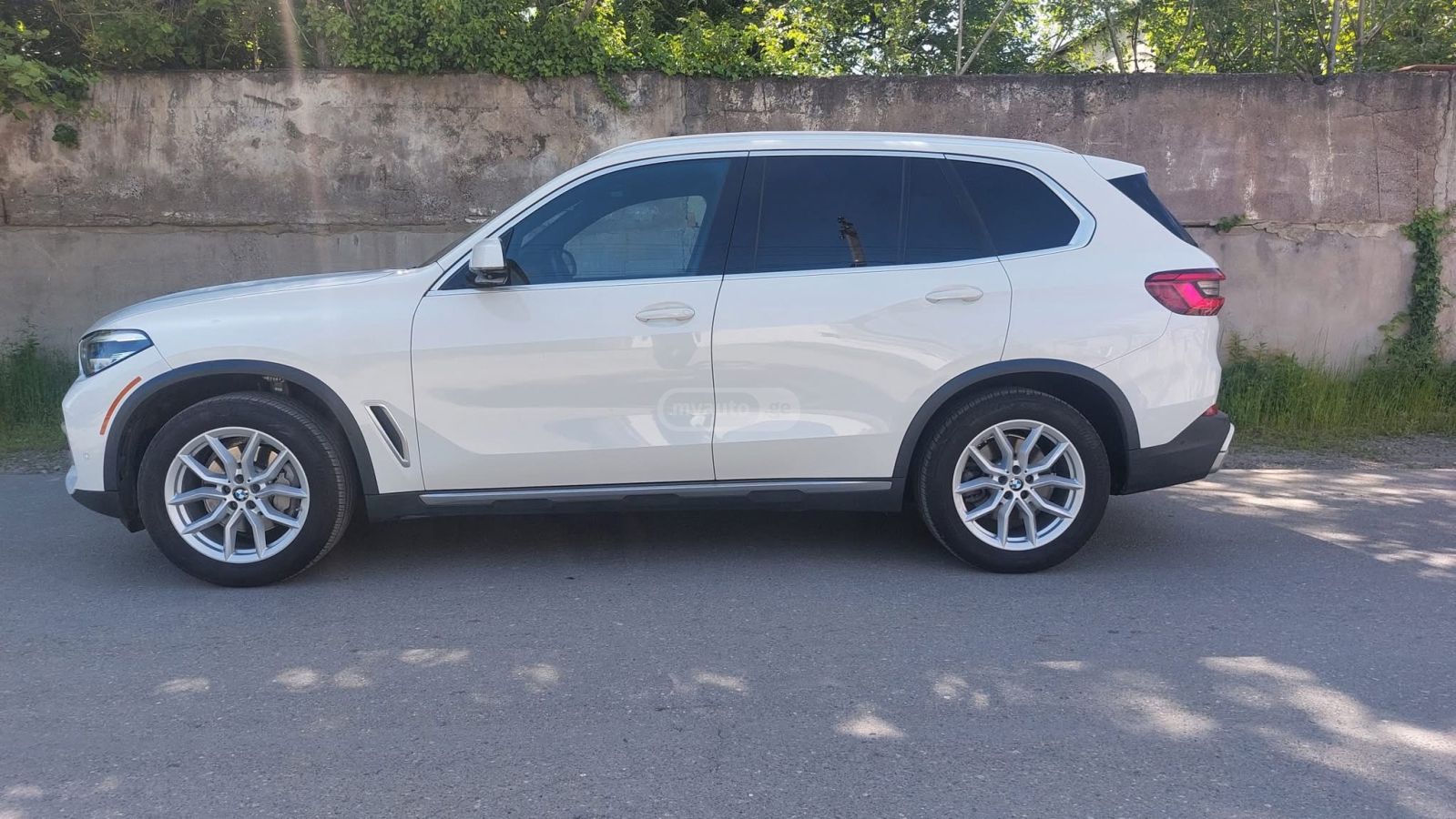 BMW X5 - фото 5
