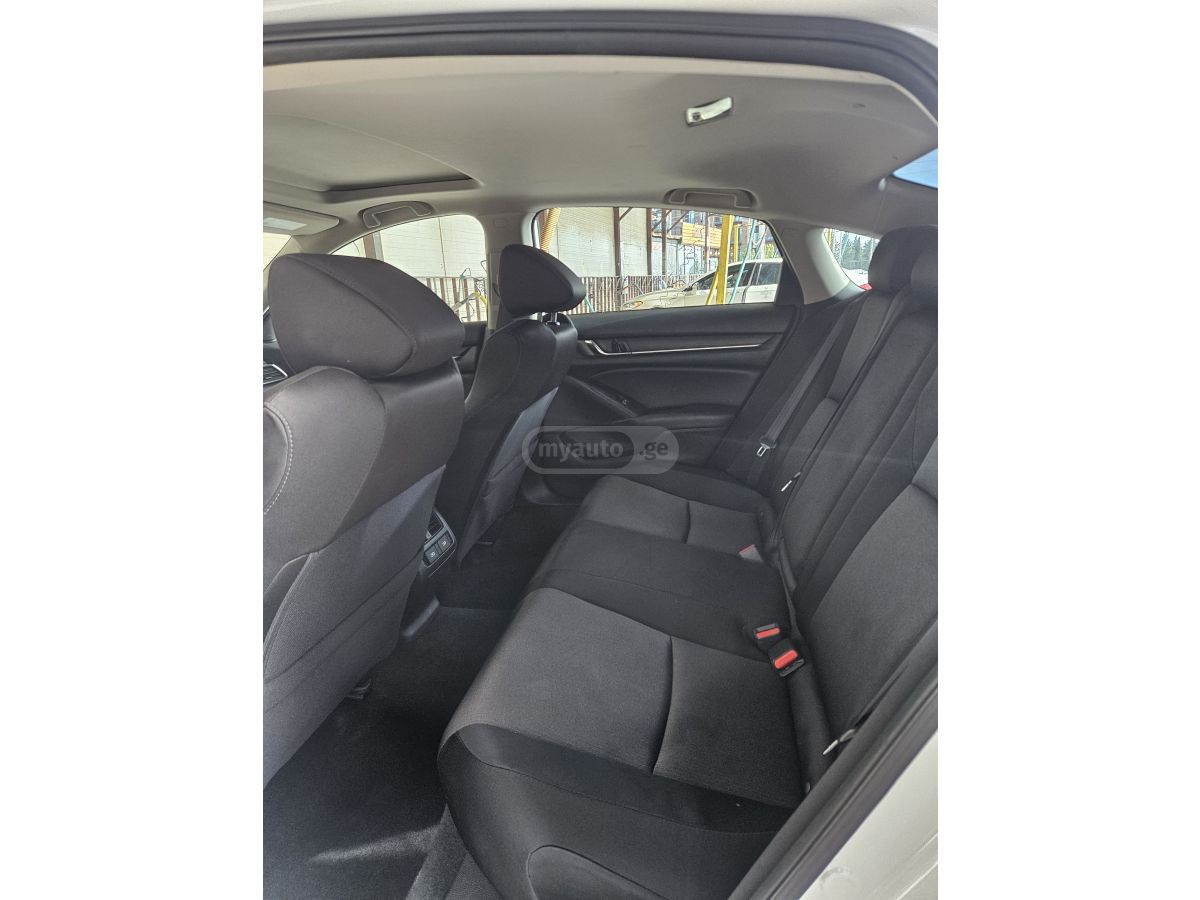 Honda Accord - фото 8