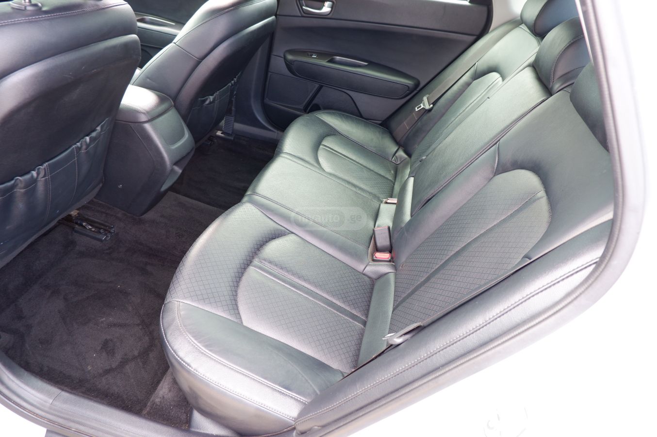 Kia Optima - фото 8