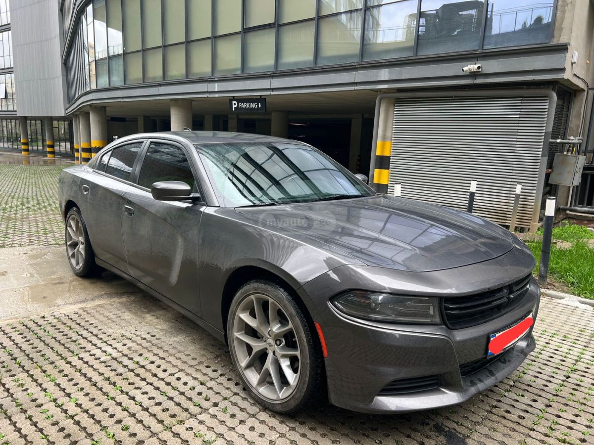 Dodge Charger - фото 1