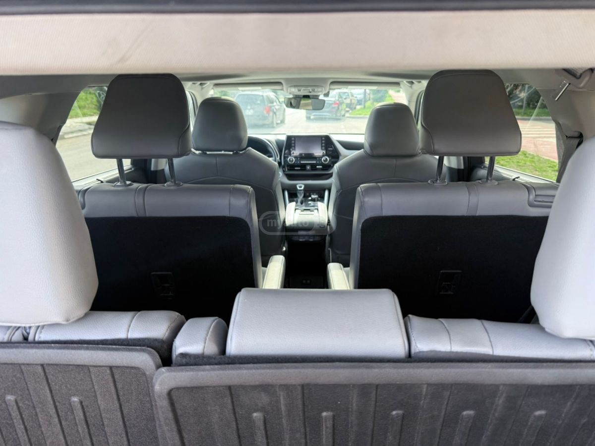 Toyota XLE 4dr All-Wheel Drive Automa — миниатюра 13