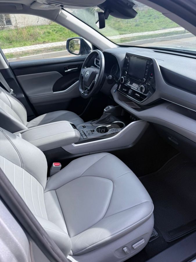 Toyota XLE 4dr All-Wheel Drive Automa — миниатюра 5