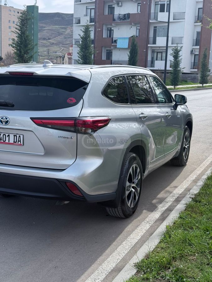 Toyota XLE 4dr All-Wheel Drive Automa — миниатюра 7