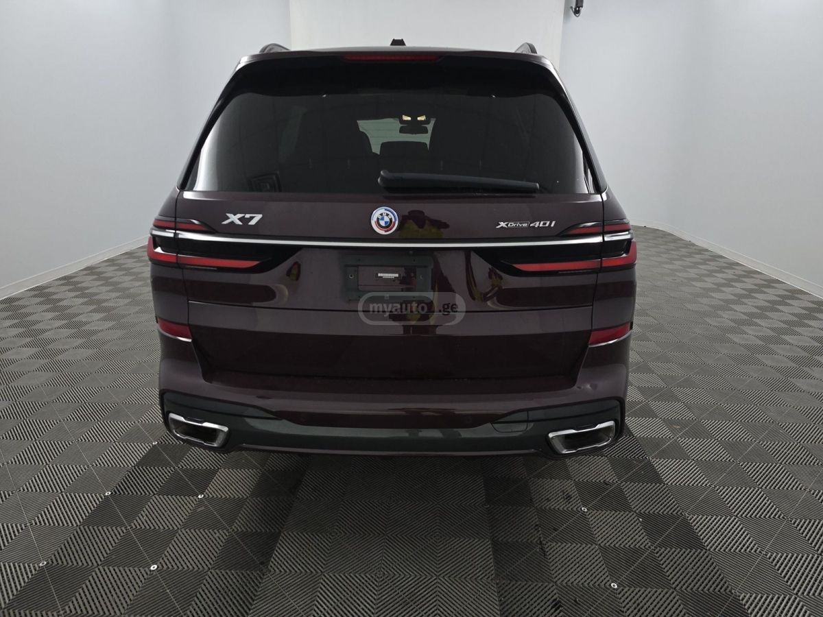 BMW X7 - фото 14