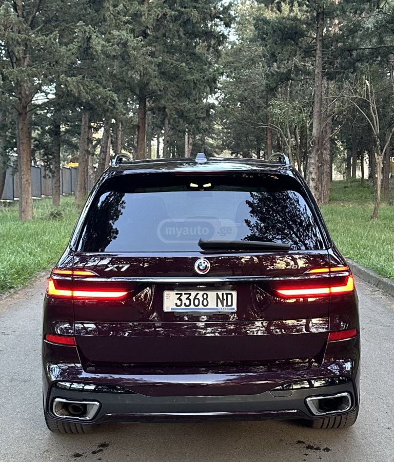 BMW X7 - фото 2