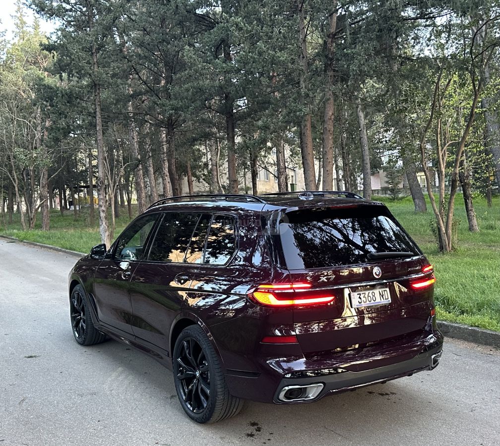 BMW X7 - фото 3