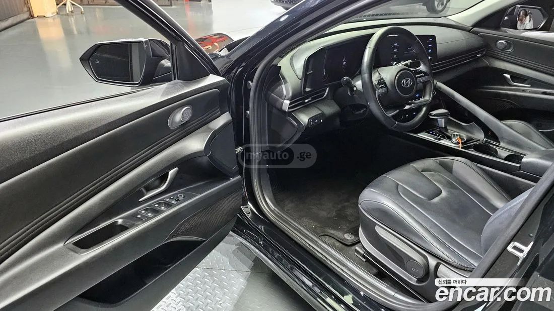 Hyundai Elantra - фото 10