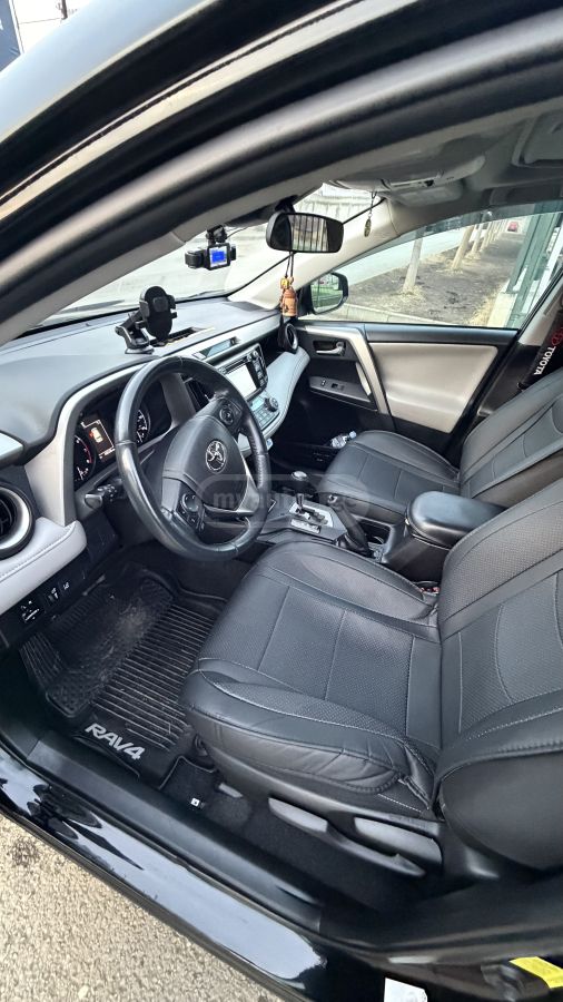 Toyota Rav 4 - фото 11