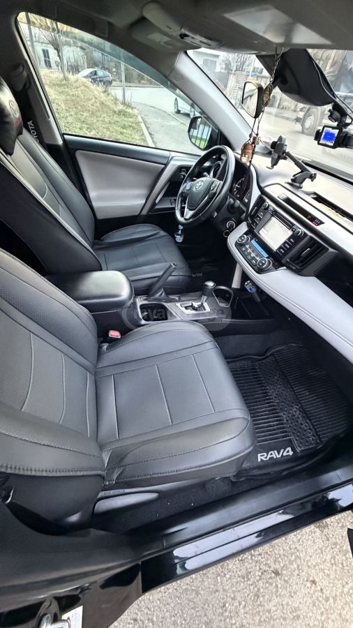 Toyota Rav 4 - фото 7