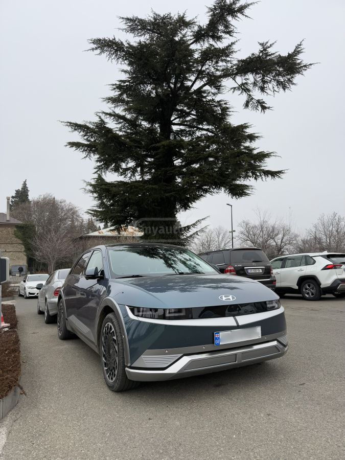 Hyundai Ioniq 5 - фото 1