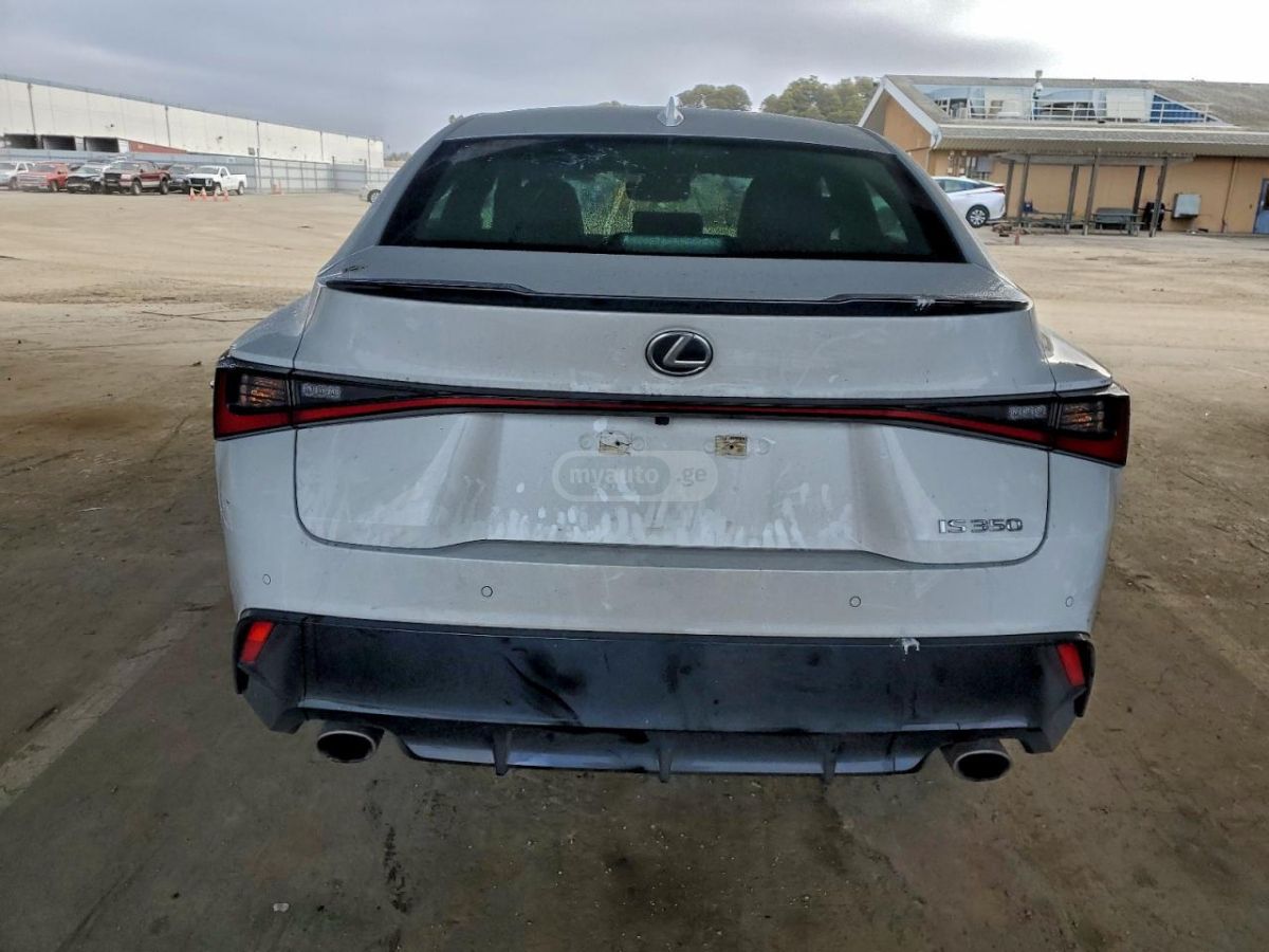 Lexus IS 350 2024 — миниатюра 3