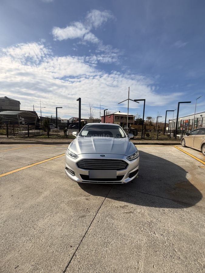Ford Fusion - фото 1