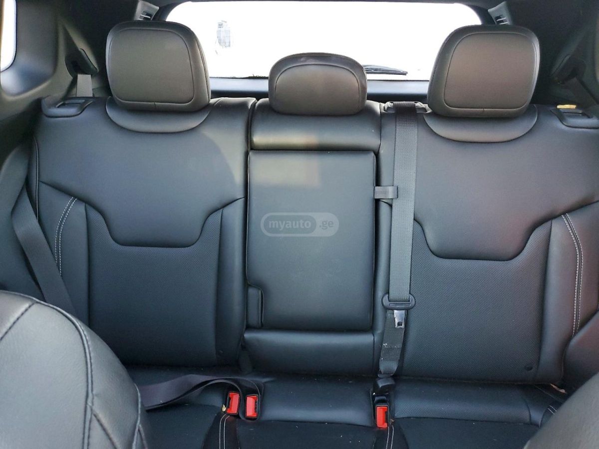 Jeep Limited 4dr 4x4 Automatic — миниатюра 10