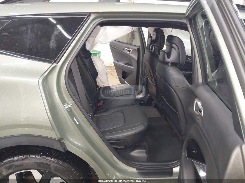 Kia X-LINE — миниатюра 8