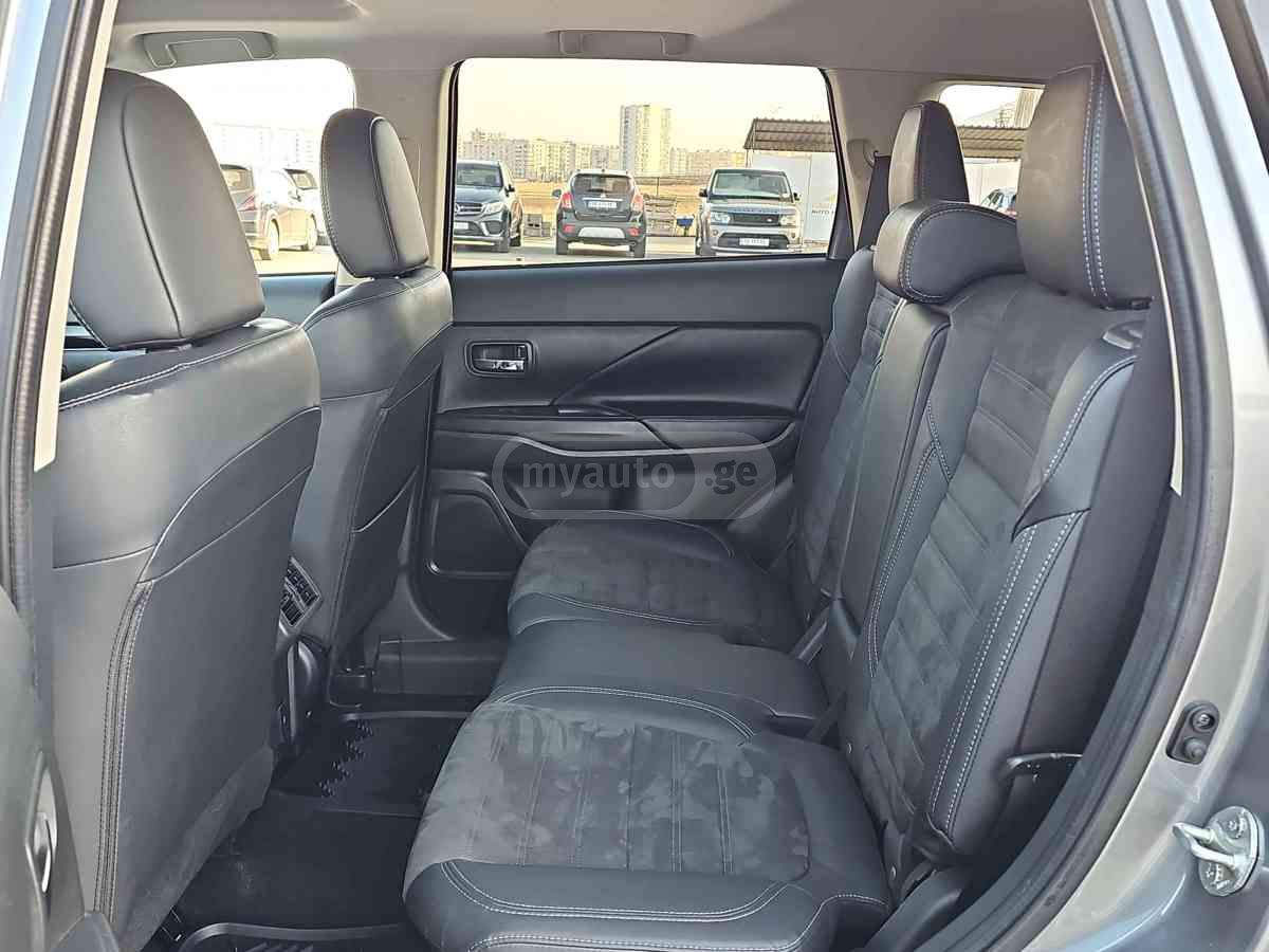 Mitsubishi Mitsubishi Outlander — миниатюра 7