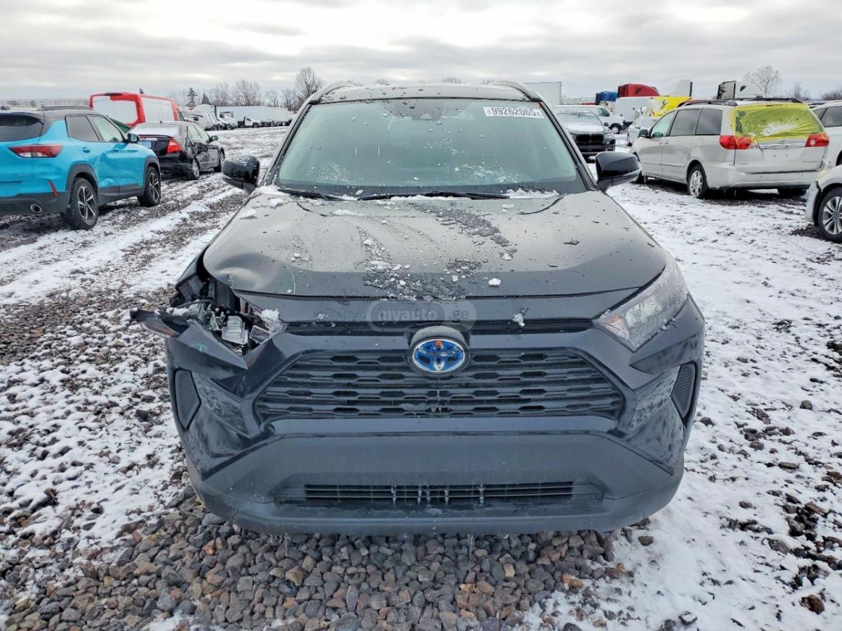 Toyota RAV 4 - фото 5