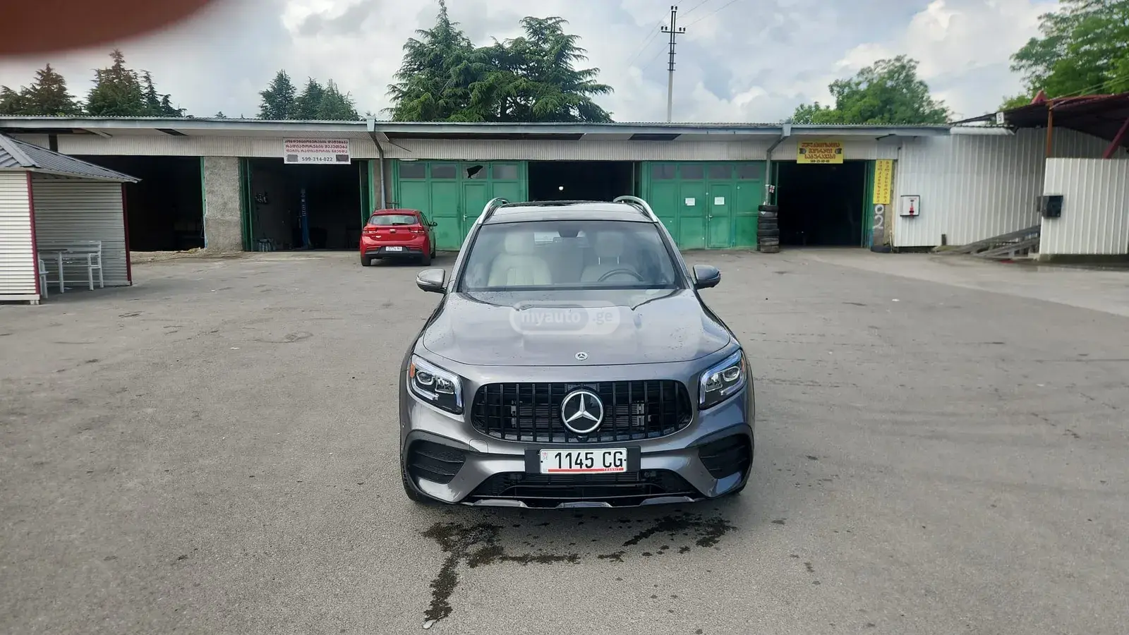 نمای دیگر Mercedes-Benz Base GLB 250 4dr All-Wheel Dri 2022