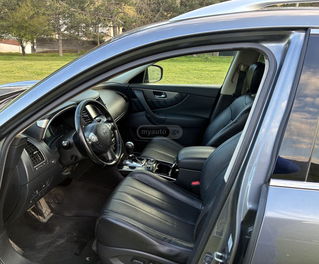 Infiniti QX 70 - фото 5