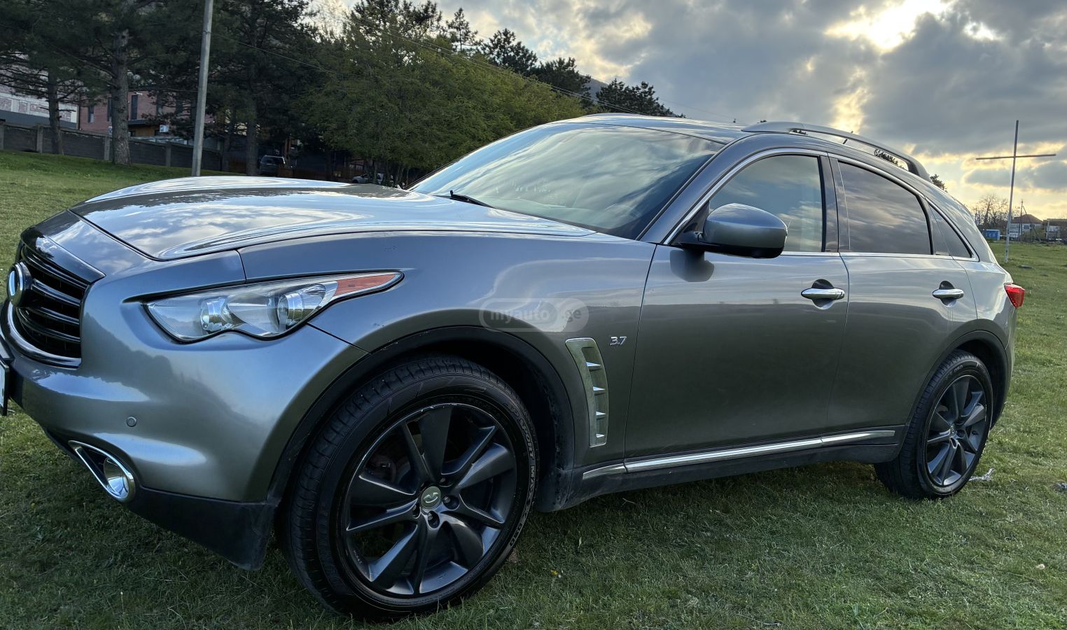 Infiniti QX 70 - фото 8