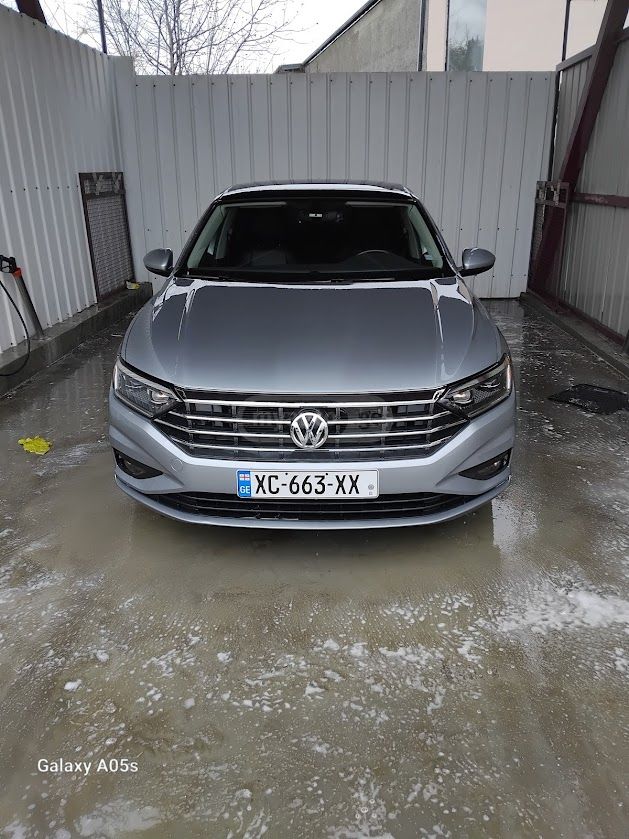 Volkswagen Jetta - фото 3