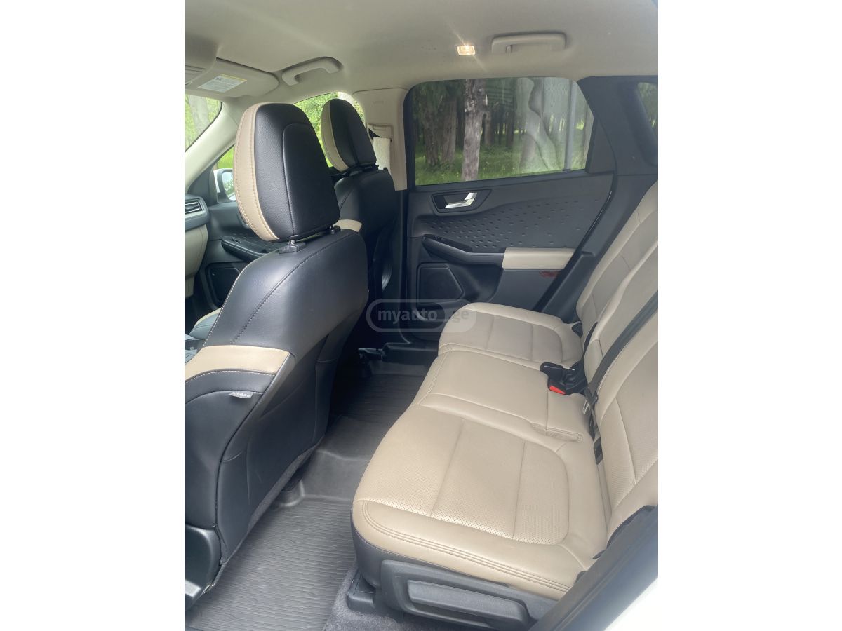 Ford Escape - фото 9