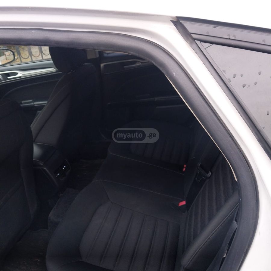 Ford Fusion - фото 5