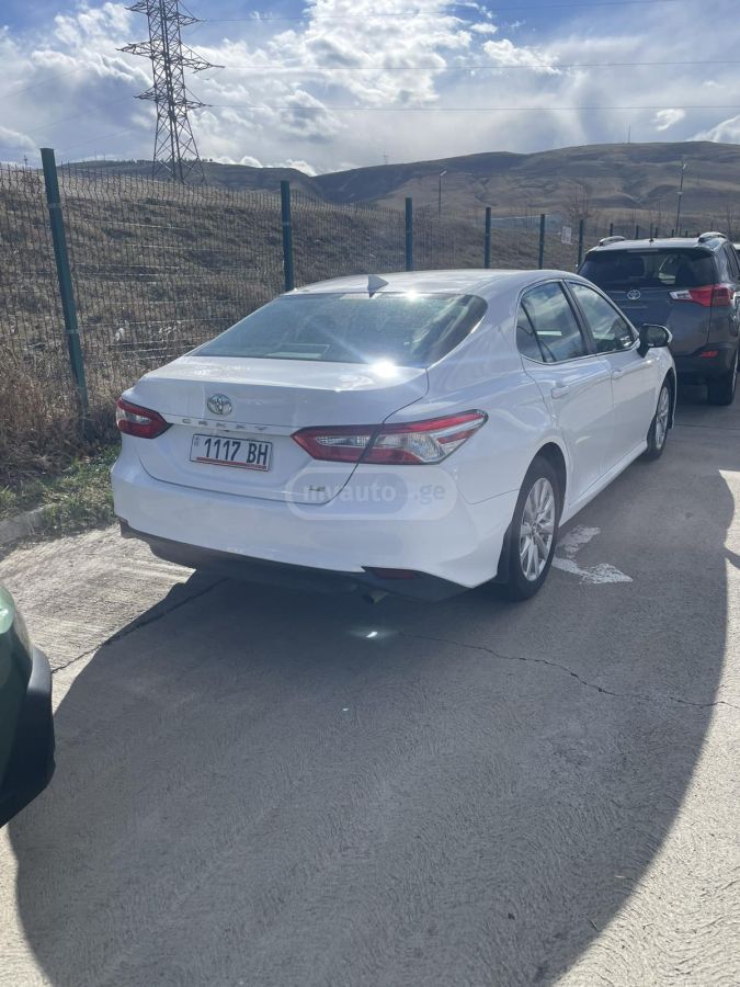Toyota Camry - фото 7