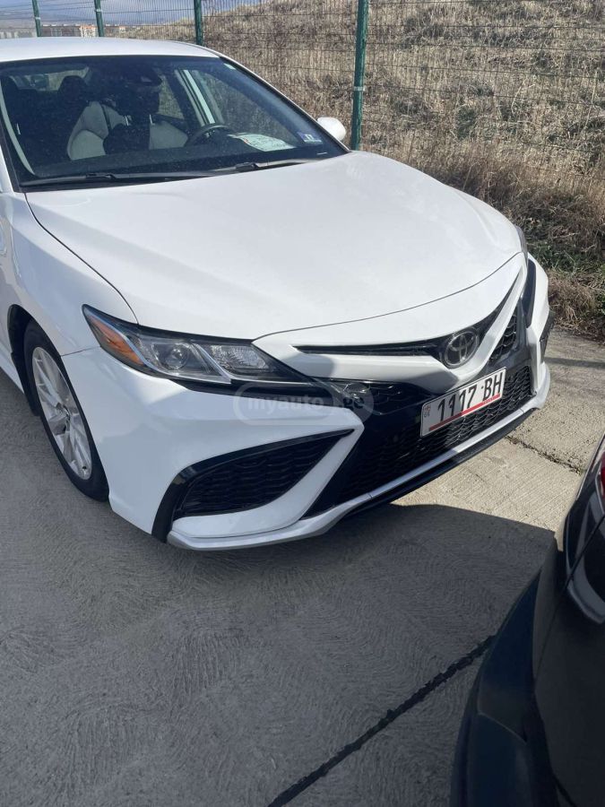 Toyota Camry - фото 8