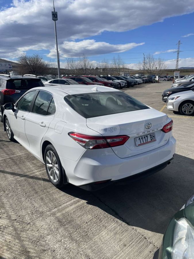 Toyota Camry - фото 9