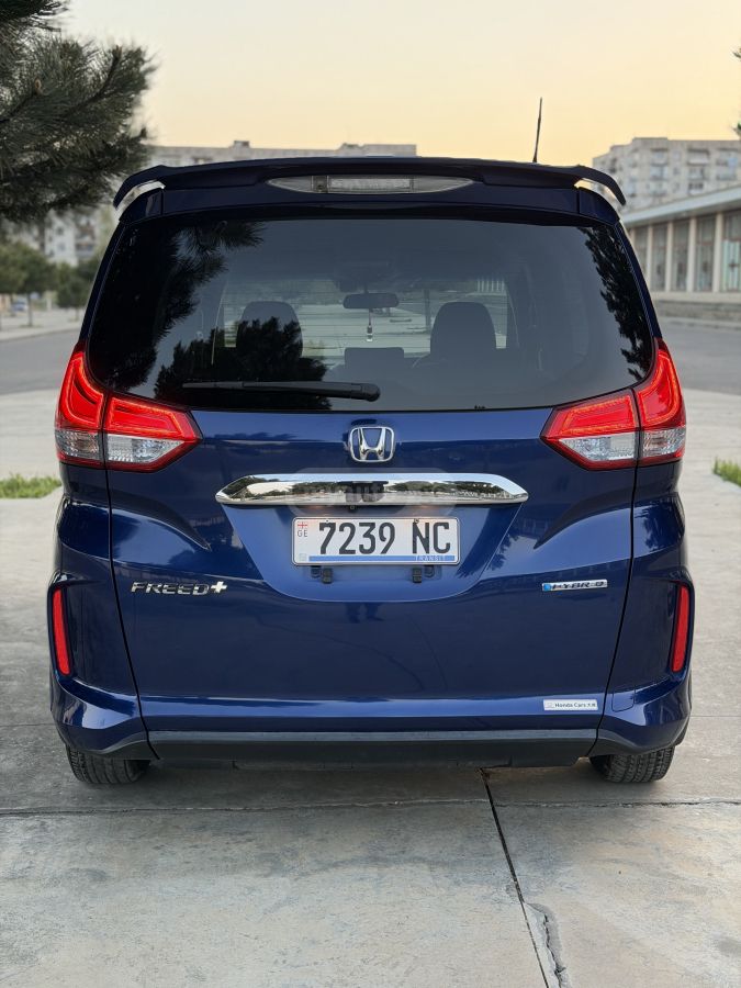 Honda Freed - фото 14