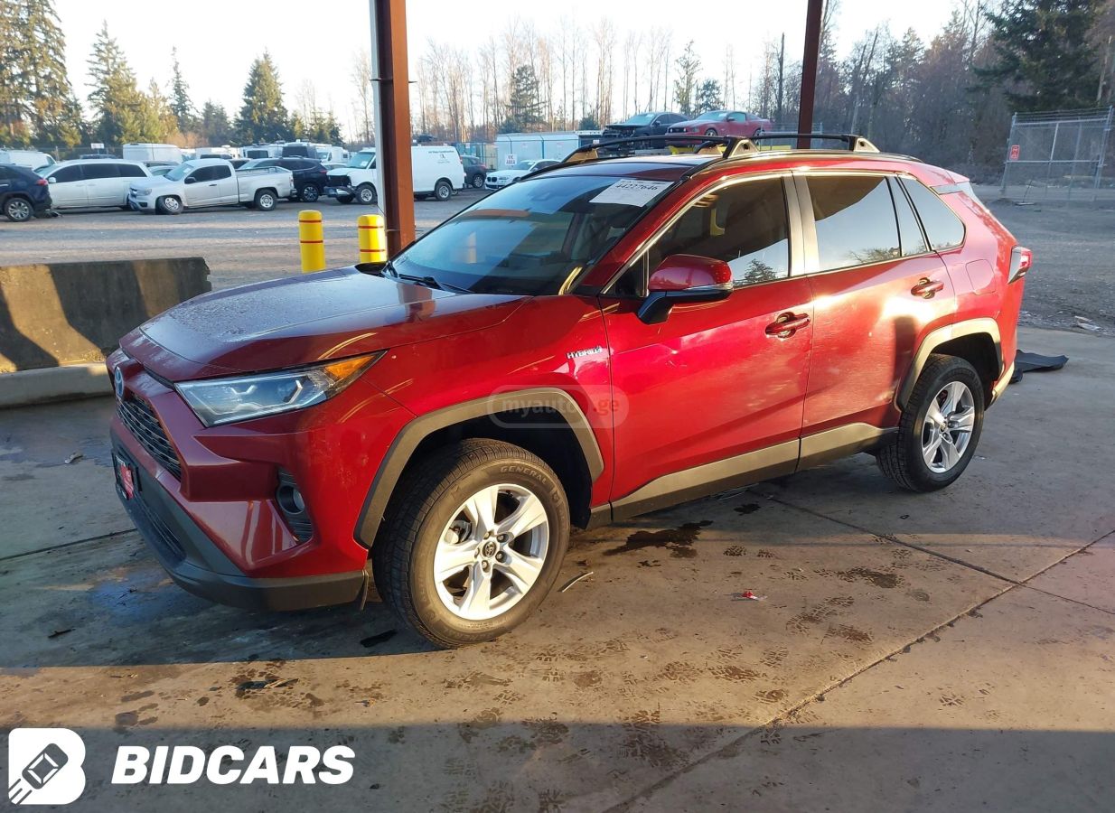 Toyota RAV 4 - фото 1