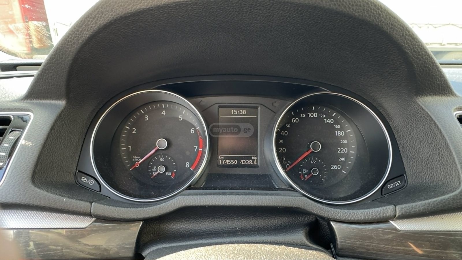 Volkswagen Passat - фото 3