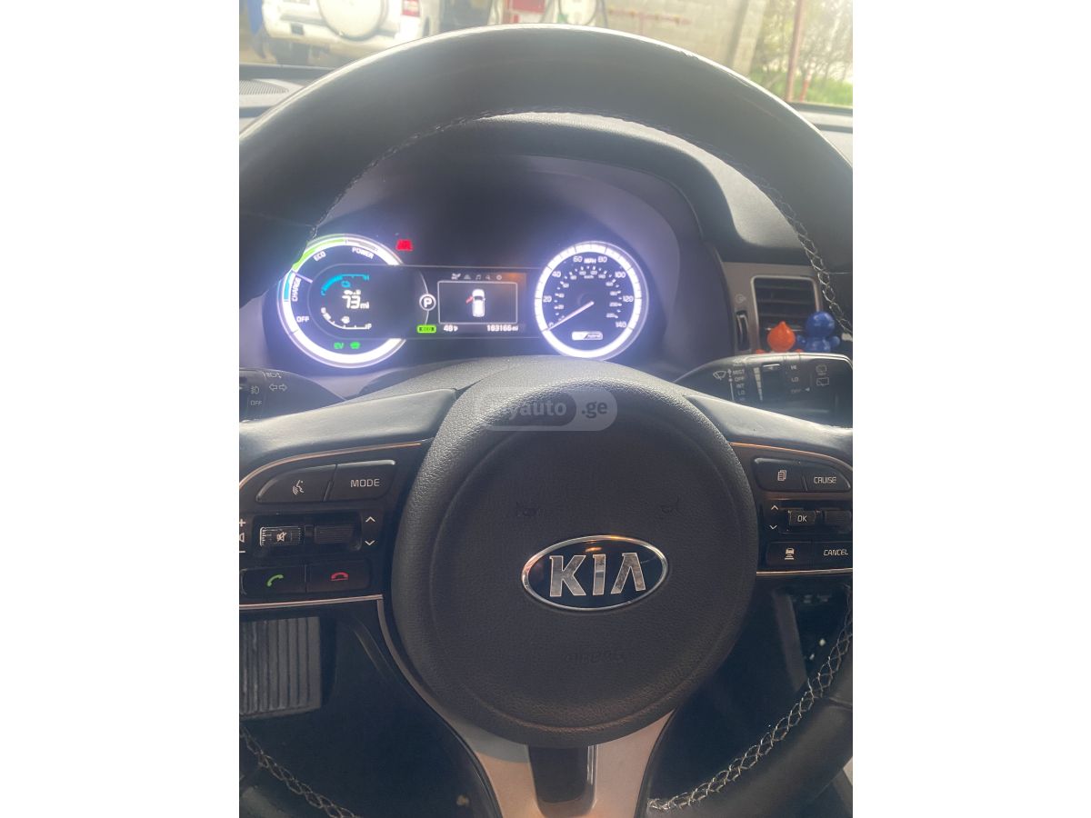 Kia Niro - фото 8